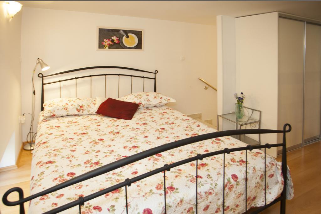 Kamenita Apartment スプリト エクステリア 写真