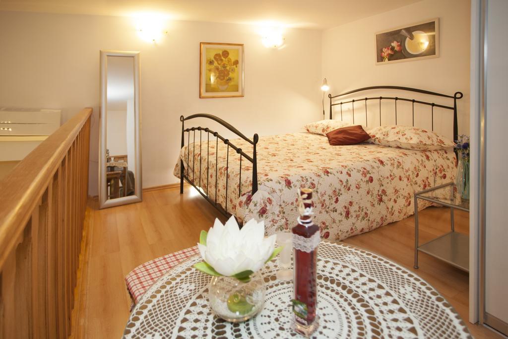Kamenita Apartment スプリト エクステリア 写真